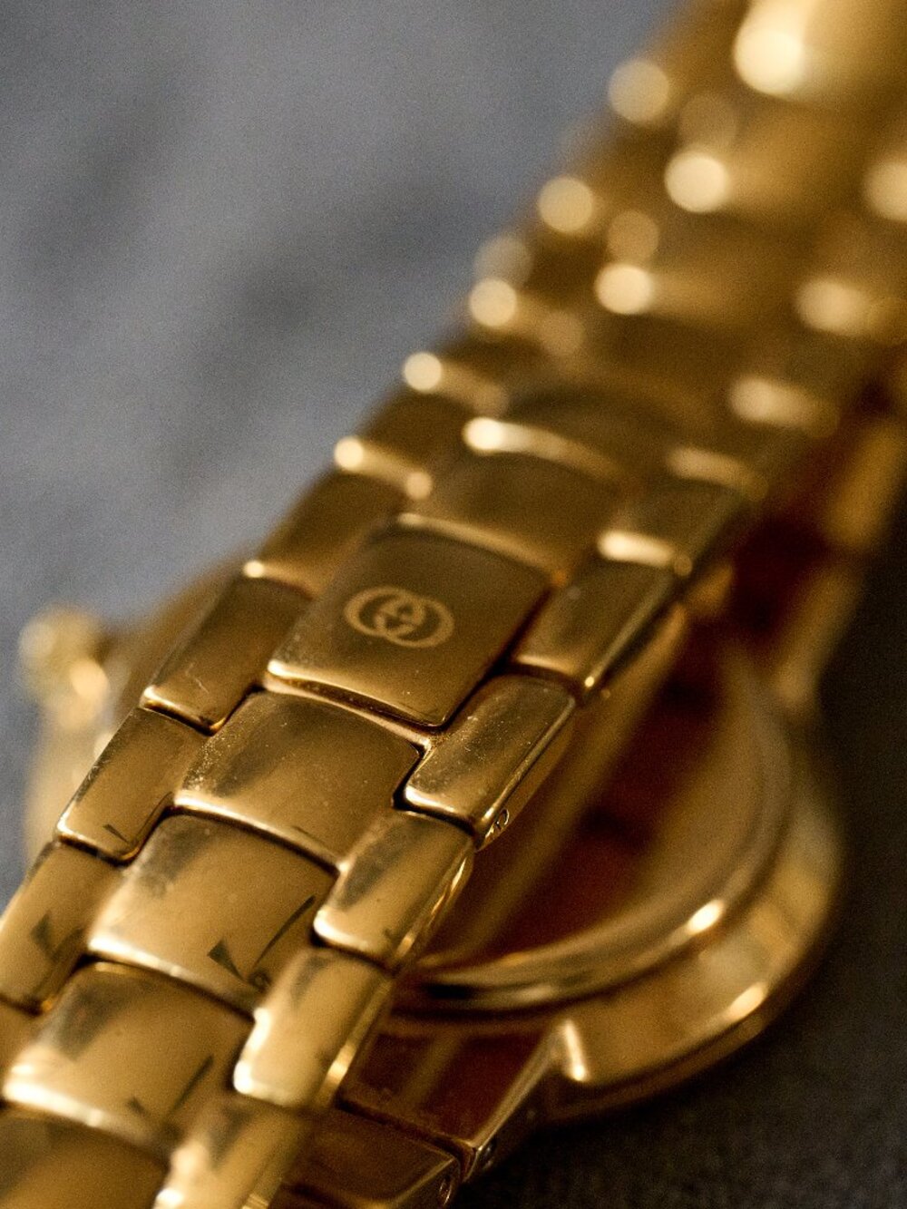 Gucci Ladies Quartz Watch 3300.2.L Gold Plated, 26mm Case, Swiss Made - Picture 9 of 12